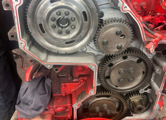 Phụ Tùng Ô Tô Đầu Kéo Bình Dương – Garage Nguyễn Sang Uy Tín Hàng Đầu